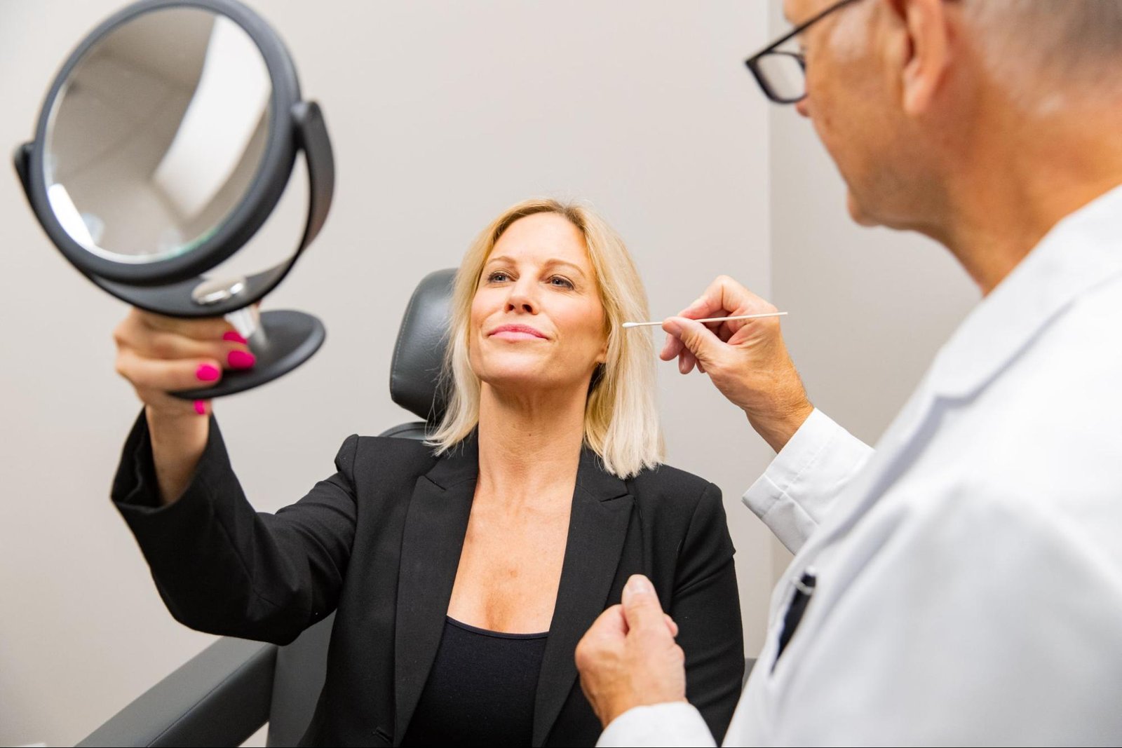 Finding a Plastic Surgeon Who Prioritizes Patient Care