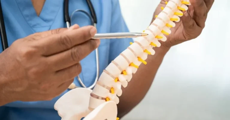 Symptoms and Treatment Options for Lumbar Spinal Stenosis